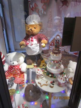 Marvejols_Vitrine_2025__2_.JPG, déc. 2025 Marvejols_Vitrine_2025__2_.JPG, déc. 2025