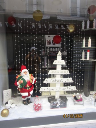 Marvejols_Vitrine_2025__3_.JPG, déc. 2025 Marvejols_Vitrine_2025__3_.JPG, déc. 2025