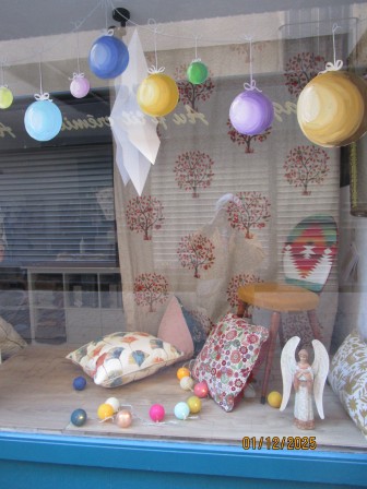 Marvejols_Vitrine_2025__6_.JPG, déc. 2025 Marvejols_Vitrine_2025__6_.JPG, déc. 2025